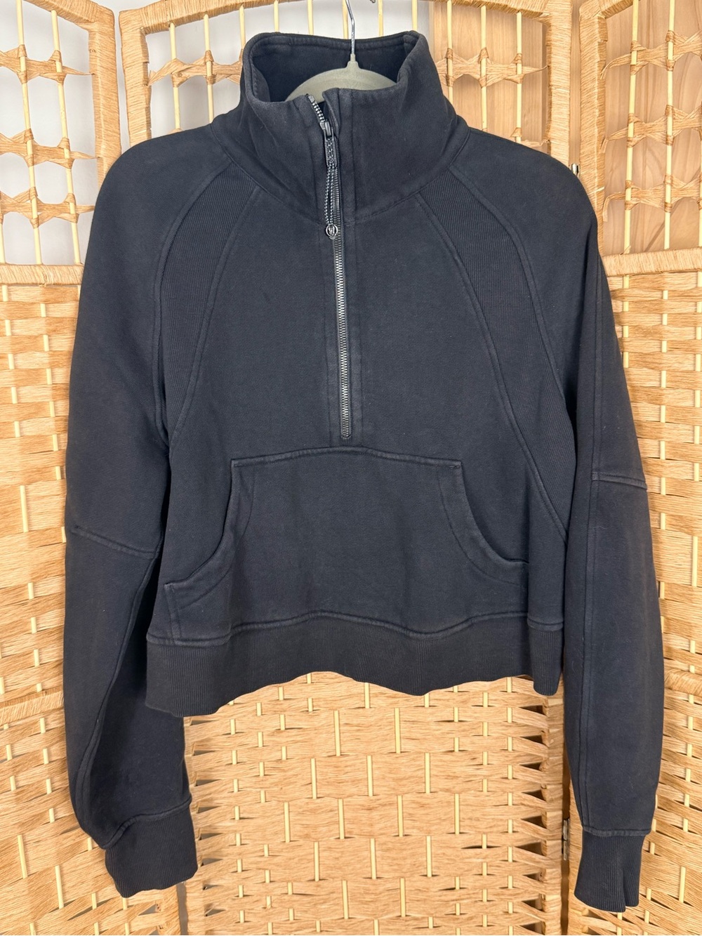 Lululemon Scuba Oversized Funnel Neck Size XS/S Black